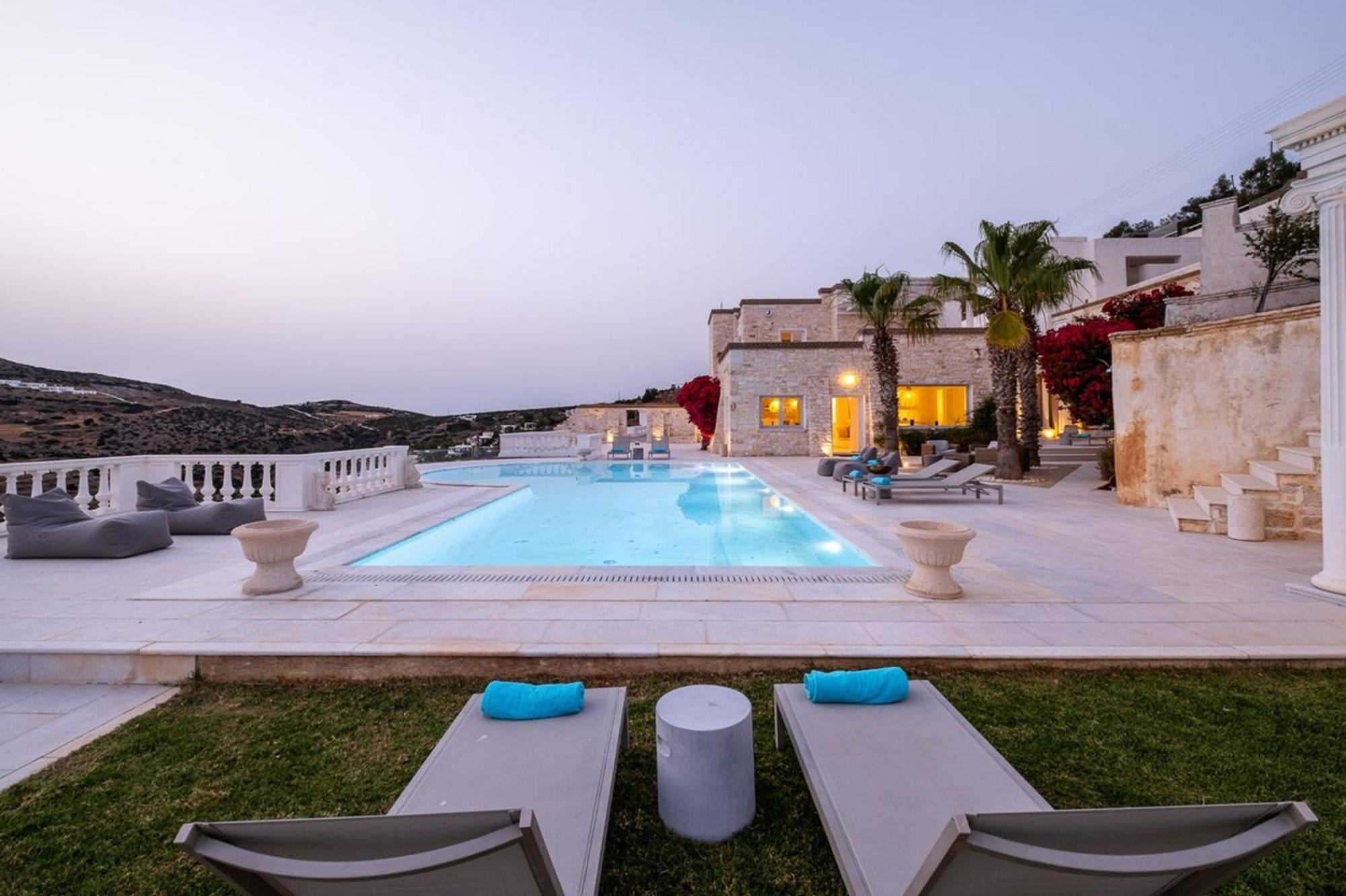 Luxury Villa Aethra -Island Living Paros- ภายนอก รูปภาพ