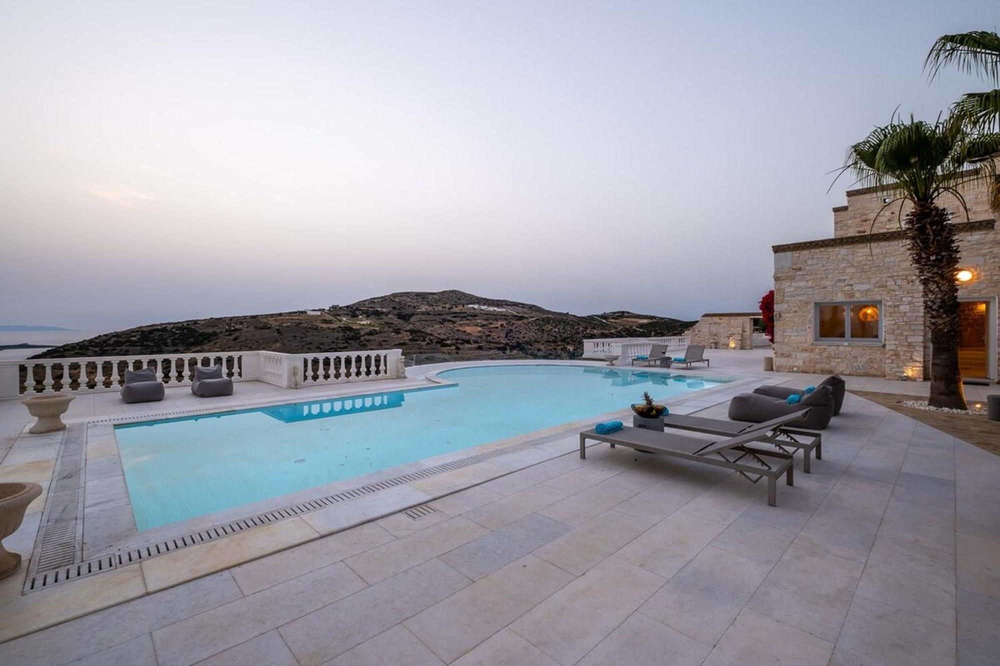 Luxury Villa Aethra -Island Living Paros- ภายนอก รูปภาพ